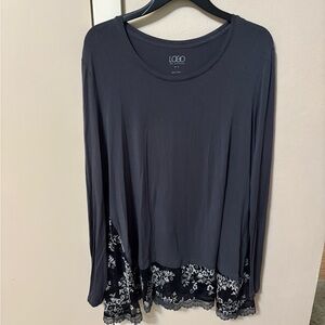 LOGO by Lori Goldstein Women's Gray Top with Lace Hem sz XL
